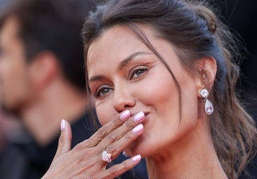 Lina Paola, experta en uñas: